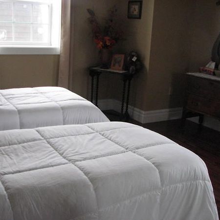 Argyle By The Sea Bed & Breakfast Pubnico Ruang foto